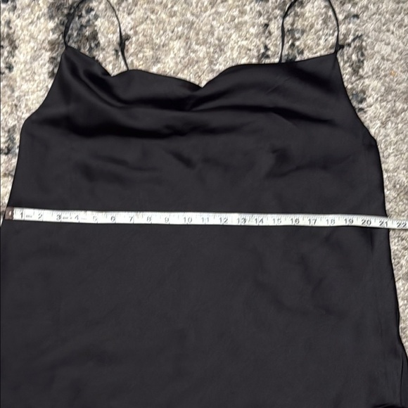 Black Fitted Sleeveless Camisole Top - Picture 7 of 12